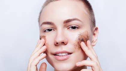 Antes de aplicar un preparado casero es necesario quitar las células muertas