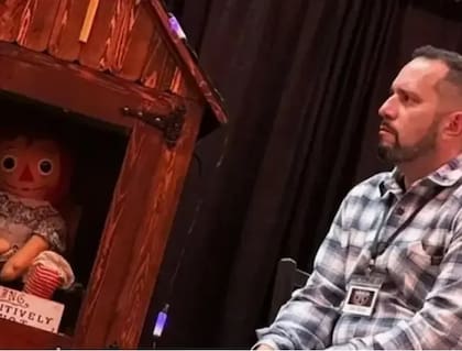 Antes de estar bajo su cuidado, les pertenecía a los Warren