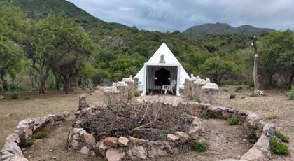 Antes de la pandemia, el "maestro" había llevado a parte de sus seguidores a Traslasierra.