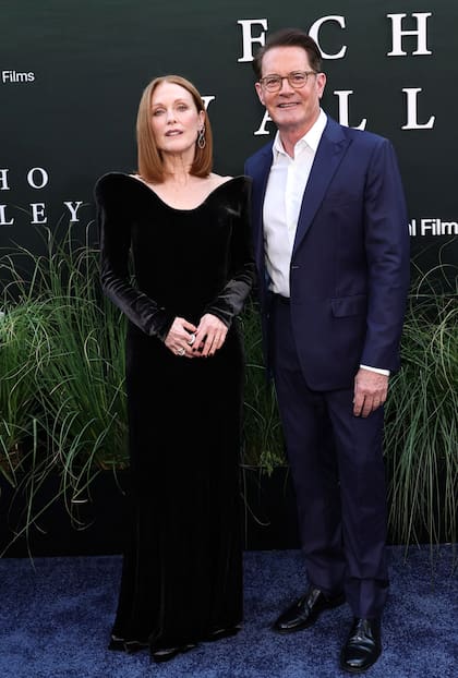 Antes de la proyección, que se realizó en el AMC Lincoln Square 13 de Nueva York, Julianne Moore posó junto a otro de los protagonistas, Kyle MacLachlan