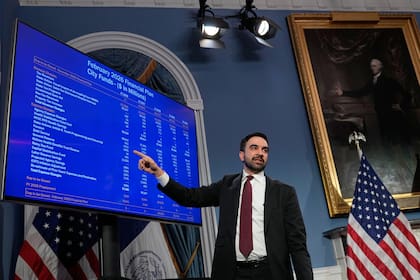 Antes de lanzar su presupuesto para el año fiscal 2027, Mamdani criticó los recortes a las bibliotecas del anterior alcalde de Nueva York, Eric Adams