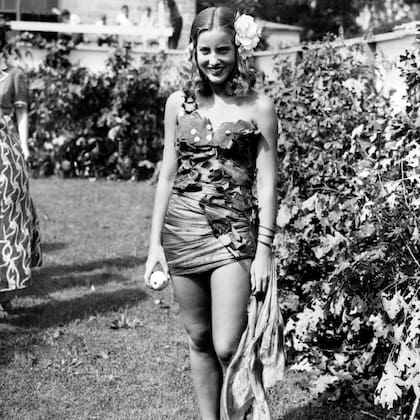 Antes de su vida en Grey Gardens, Little Edie solía ser una belleza, consideraba un buen partido entre las familias de la alta sociedad neoyorkina