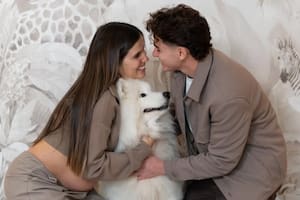 Las fotos íntimas de Julián Álvarez y Emilia Ferrero en la recta final del embarazo