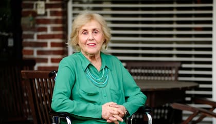 “Antes la mirada de la sociedad era compasiva, te tenían lástima y hoy es más inclusiva. Se habla más del tema, hay más respeto, menos prejuicios, pero todavía hay rechazo y miedo, sobre todo a la hora de contratar a personas con discapacidad".