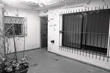 ANTES. Rejas y ambientes cerrados al exterior.