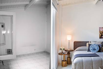 ANTES. Tenía una ventana chica, ningún acceso al patio, piso de cerámicos blancos y techo de madera barnizada. DESPUÉS. El piso tiene un acabado brillante y en lugar de la ventana hay un ventanal que da al exterior.