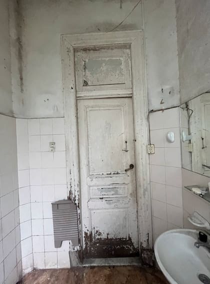 ANTES. Una imagen más que elocuente que da una idea del trabajo puesto en la restauración.