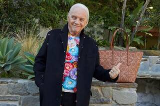 Anthony Hopkins posa como modelo de Loewe a los años 84 años