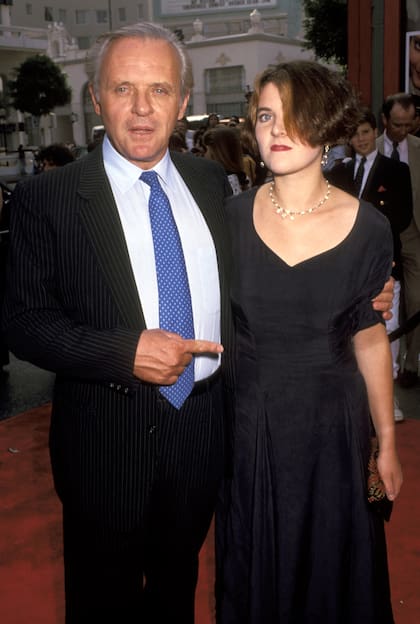 Anthony Hopkins y su hija Abigail cuando reconectaron en 1991