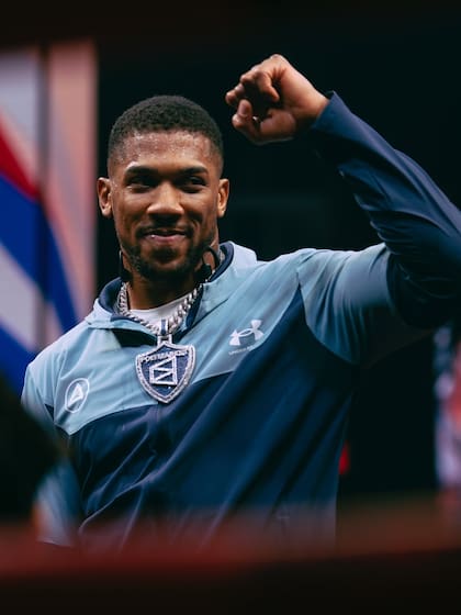 Anthony Joshua salió vivo del accidente en Nigeria, solo sufrió heridas leves (Instagram/@anthonyjoshua)