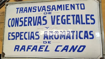 Antigua chapa de la fábrica