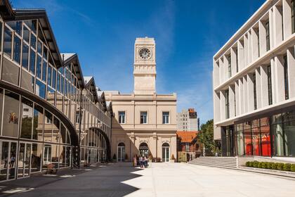 Antigua estación de ómnibus de Mar del Plata. Hoy funciona el centro comercial Aldrey.