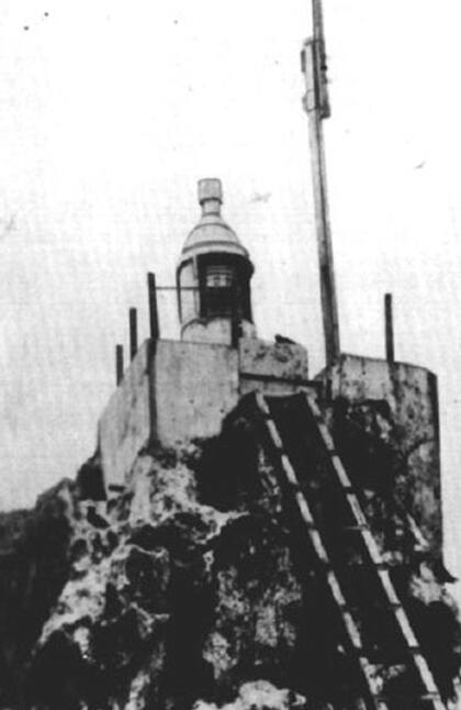 Antiguo faro de la Isla de la Pasión