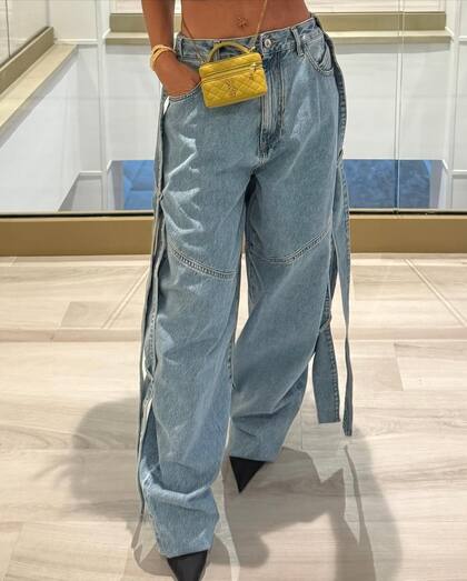 Anto Roccuzzo sorprendió con un mini bolso de más de tres millones de pesos (Foto: Instagram(@antonelaroccuzzo)