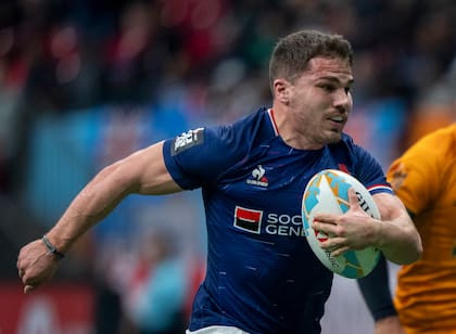 Antoine Dupont pasó del rugby XV al 7s para competir con Francia en los Juegos Olímpicos
