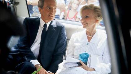 Antoinette no tuvo suerte en el amor. Su tercer matrimonio fue en 1983 con el bailarín británico John Brian Gilpin. Gilpin falleció seis semanas después, de un infarto