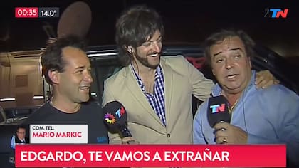 Antoñana en una cobertura automovilística junto al Rifle Varela