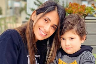 La tierna foto de Ciro Messi durmiendo junto a su perro Abú