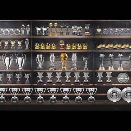 Antonela Roccuzzo mostró la vitrina en la que Lionel Messi exhibe sus trofeos (Foto: Instagram/@antonelaroccuzzo)