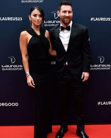 Antonela Roccuzzo y Lionel Messi en la alfombra roja de los premios Laureaus 2023