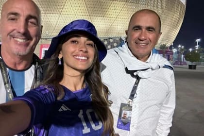 Antonela Rocuzzo supo combinar el gorro con la playera de visitante de Argentina