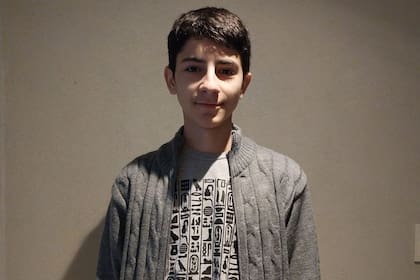 A sus 15 años, Antonio Strejilevich viajará por primera vez en avión gracias a su destreza para la matemática