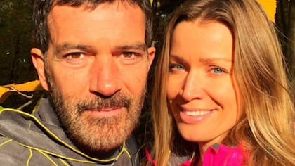 Selfie: Antonio Banderas y su nueva novia