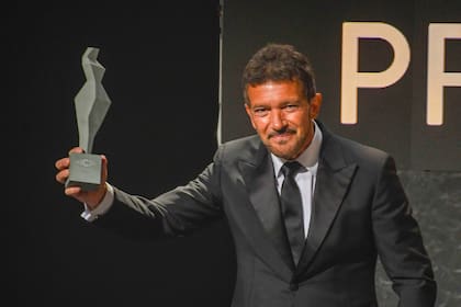 Antonio Banderas recibió el Premio Carmen de Honor en la primera edición de los premios de la Academia Andaluza de Cine, en Málaga
