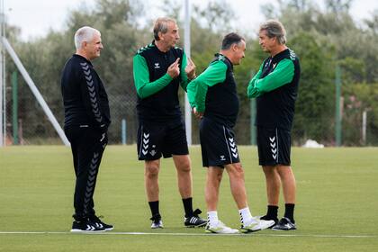 Antonio Cordón junto a Manuel Pellegrini, entrenador de Betis