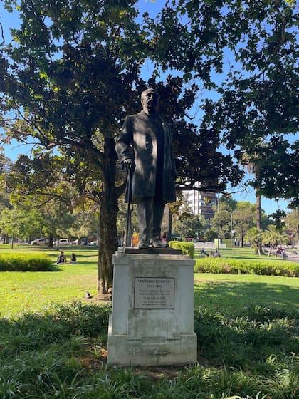 Antonio Devoto llegó a la Argentina con lo justo y amasó una fortuna gracias a su visión empresaria y a los grandes latifundios que poseía en la zona más productiva.