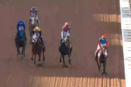 Antonio Fresu se mantuvo sobre la montura del potrillo Winds of Freedom y llegaron primeros al disco en Del Mar, donde el caballo logró sus dos victorias en cuatro carreras.