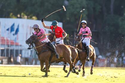 Antonio Heguy, uno de los factores claves en la levantada de Ellerstina Chapaleufú; en la escena, se le va a Du Plessis