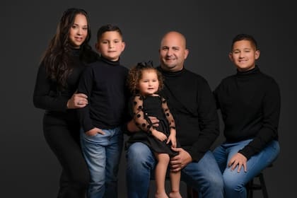 Antonio Lopetegui, un cubano que fue detenido por agentes de inmigración por el robo de 1018 dólares de una tarjeta de crédito cuando era adolescente