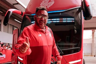 El DT que siempre tiene una sonrisa a mano y a Boca como una (gran) cuenta pendiente