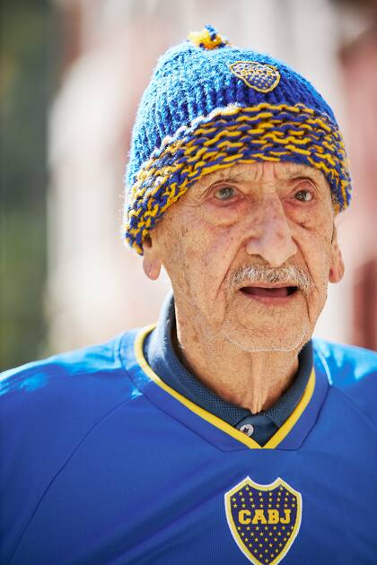 Antonio nació en 1925, poco después de la histórica gira por Europa que presentó a Boca ante los ojos del mundo