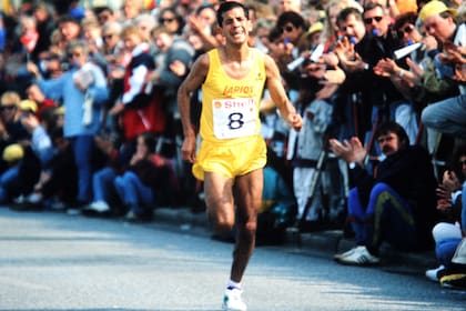 Antonio Silio, en la maratón de Hamburgo, en 1995