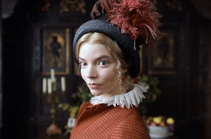 Anya Taylor-Joy es quien da vida a la caótica Emma Woodhouse