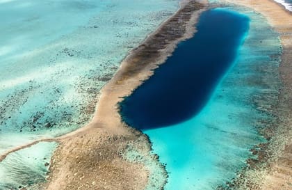Apareció una franja marrón “continental” entre el océano Atlántico y África: esta es la explicación.