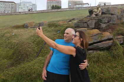 Aparecio una misteriosa estatua en el paseo costero de playa chica.
15 de Febrero 2021 Mar del Plata.
Foto: Mauro V. Rizzi