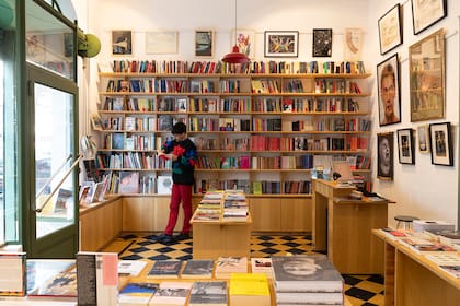 Apasionado de los libros y la gráfica, Fermín Vilela asesora a todo aquel que se lo pida.