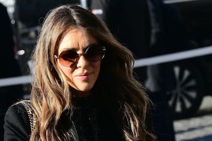 Apenas se enteró de su partida y antes de viajar a Roma para despedirlo, Hurley escribió unas palabras para el diseñador en su cuenta de Instagram. “Estoy verdaderamente triste de enterarme de la muerte de mi querido amigo. 30 años de extraordinaria amistad. Valentino fue eternamente amable y generoso conmigo y con mi hijo Damian, a quien Valentino llamó 'El Pequeño Príncipe'. Apreciaré nuestro tiempo juntos por el resto de mi vida”