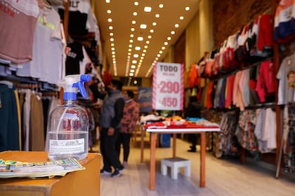 La Avenida Avellaneda es uno de los sitios más concurridos por parte de comerciantes de todas partes del país