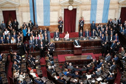 Con el nuevo aumento, los senadores pasarán a cobrar más que el Presidente y que todos los ministros