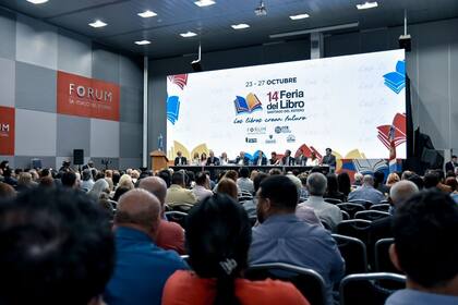 Apertura de la Feria del Libro de Santiago del Estero
