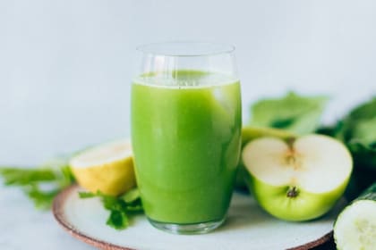Apio y manzana verde, la dupla perfecta para eliminar el colesterol malo