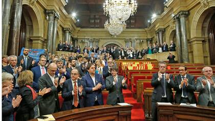Aplausos en el parlamento Catalán