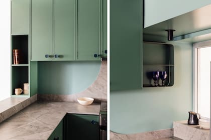 Apliques de luz tubulares negros (Iluminación KOL-OR). Fotos Federico Paul (Gentileza: Camila Monge)