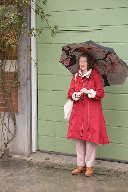 Apolline Descy, traductora de 26 años dice que muchos de sus amigos que también trabajan en traducción están buscando trayectorias profesionales alternativas