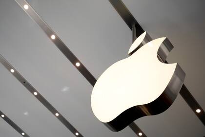 Ordenan a Apple pagar más de 14 mil millones de dólares a Irlanda