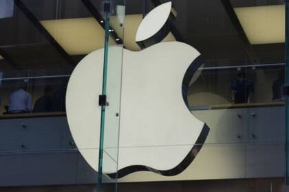 Apple no tributa donde vende, afirmó Benito Muros de FENISS
